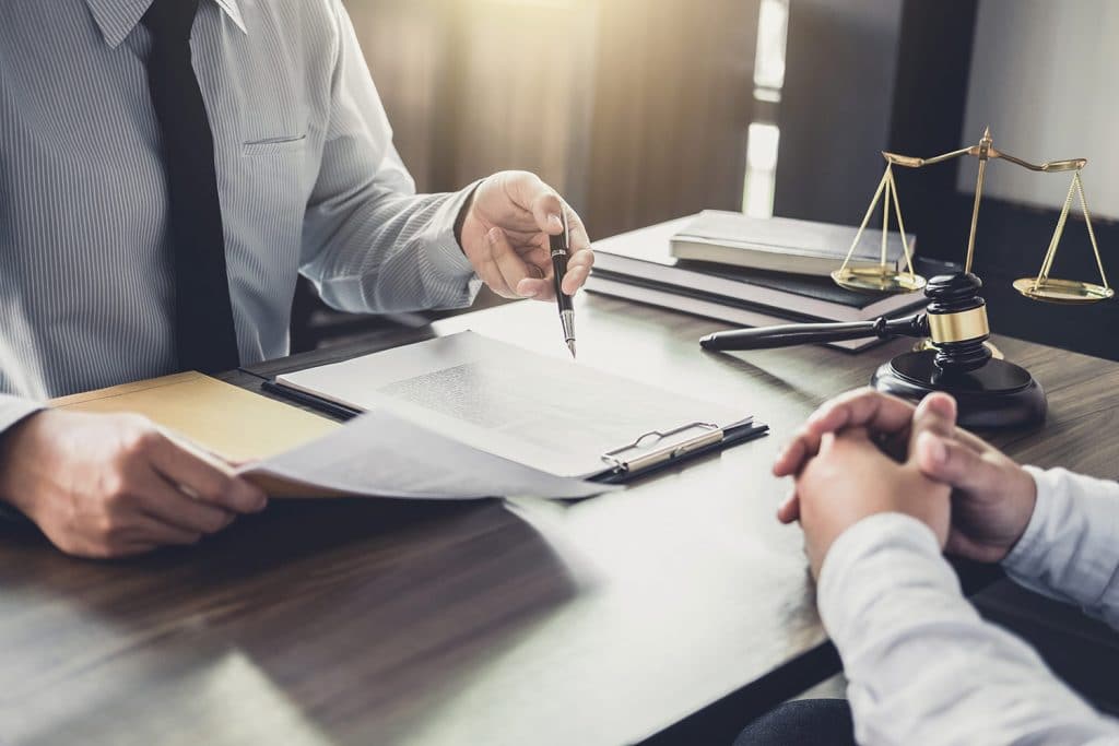 Alfa Consultores: funciones del asesor jurídico